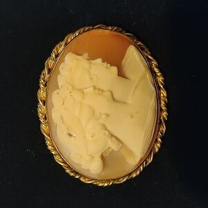 Rare Alice Caviness vintage Side sitting GF double Cameo Pin